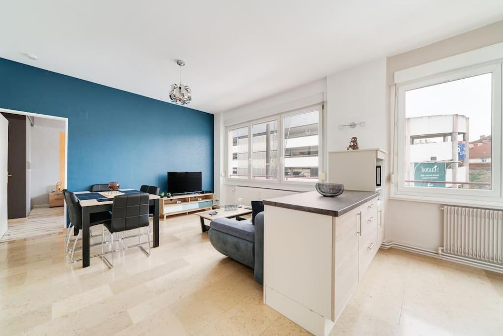 Apartment Superbe A Minute A Pied De La Gare *